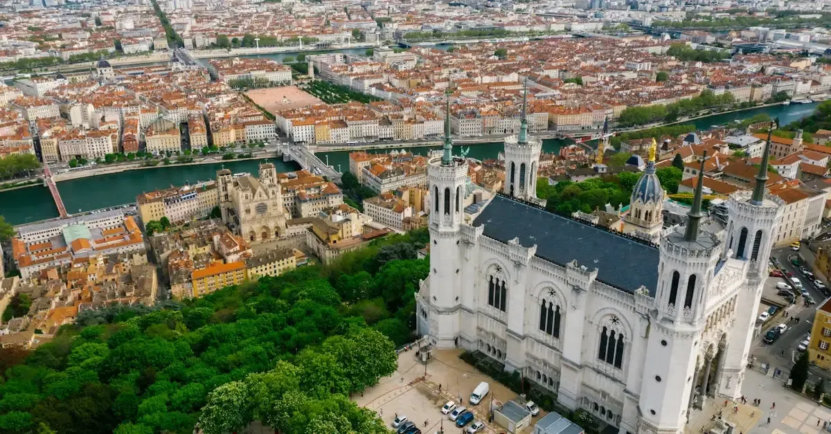 Carnet de Voyage : Découvrir Lyon et ses Trésors Cachés