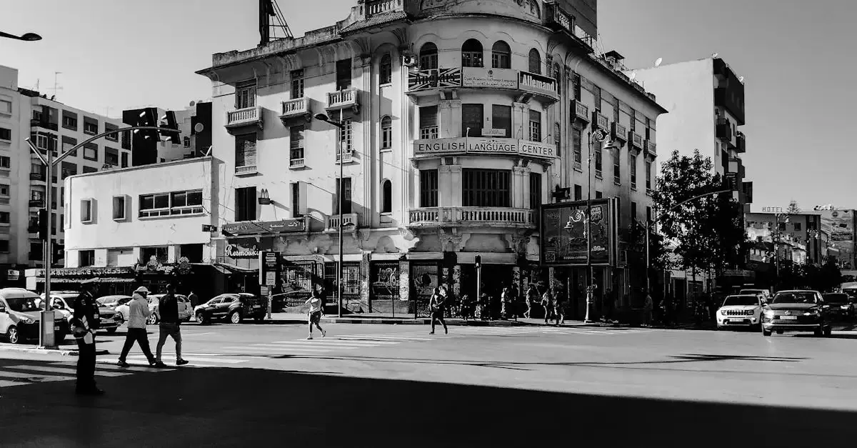 Le maroc dans les récit de voyage francais lahjomri
