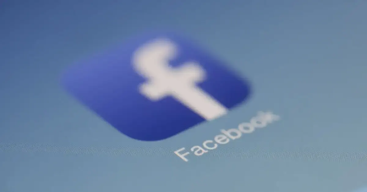 Invitation : découvrez mon carnet de voyage sur Facebook