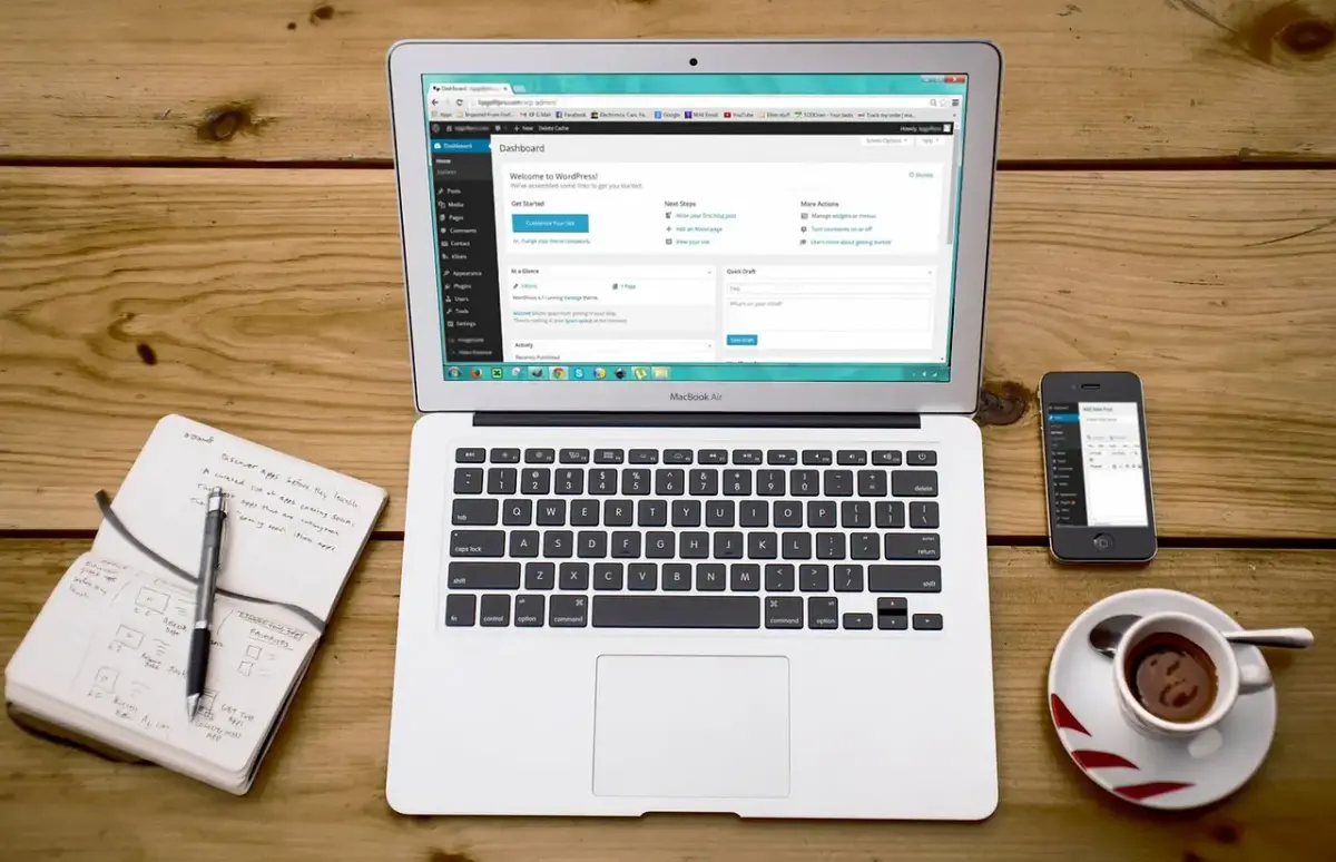 Les Meilleurs Thèmes WordPress Gratuits pour Carnet de Voyage